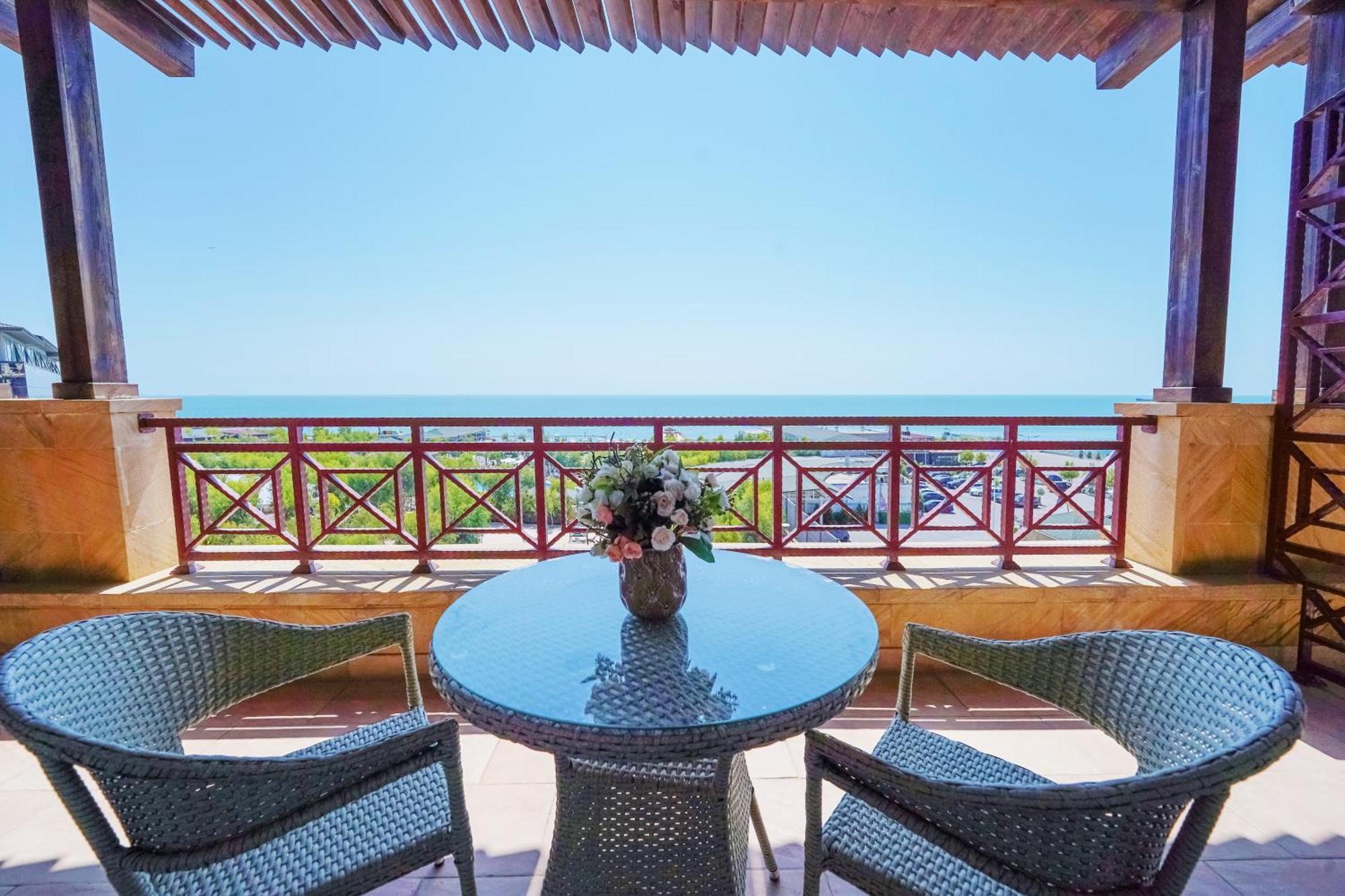 Sapphire Marine Hotel Baku Ngoại thất bức ảnh